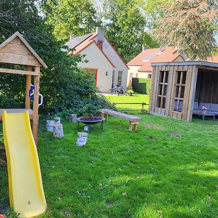 7 Person House With Garden, Firepit, Swimming Lake, Hammock, Child Friendly, In- And Outside Playground, Slide, And Great Coffee Ewijk Exterior foto